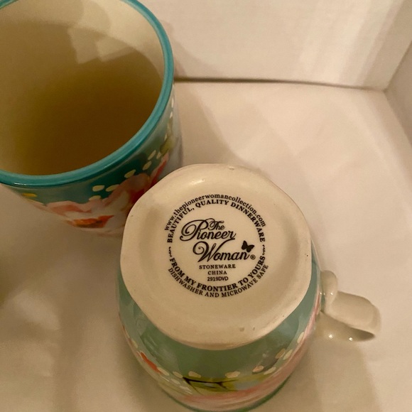 The Pioneer Woman Melody Floral Teak 18 Oz Stoneware Coffee Mugs set of 4 - Picture 6 of 6